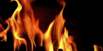 ഗോവിന്ദാപുരത്ത് പ്രവര്‍ത്തിക്കുന്ന ചകിരിമില്ലില്‍ വൻ തീപിടിത്തം. മില്ല് പൂര്‍ണമായും കത്തി നശിച്ചു.