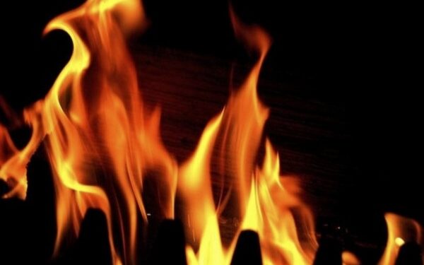 ഗോവിന്ദാപുരത്ത് പ്രവര്‍ത്തിക്കുന്ന ചകിരിമില്ലില്‍ വൻ തീപിടിത്തം. മില്ല് പൂര്‍ണമായും കത്തി നശിച്ചു.