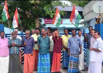 ആശുപത്രി തുറന്നു കൊടുക്കണം