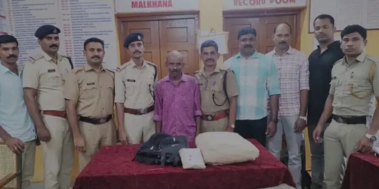 റെയില്‍വേ സ്റ്റേഷനില്‍ കഞ്ചാവ് വേട്ട: മധ്യവയസ്‌കന്‍ പിടിയില്‍