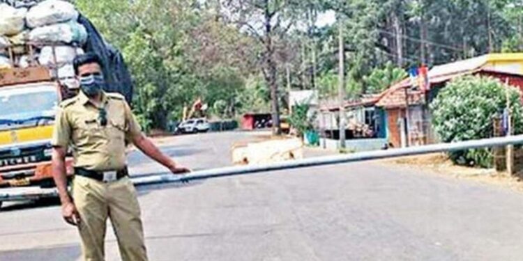 ആര്‍‌ടിഒ ചെക്പോസ്റ്റില്‍ വിജിലന്‍സ് റെയ്ഡ്; കണക്കില്‍പ്പെടാത്ത പണം പിടികൂടി