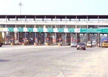 പന്നിയങ്കര ടോള്‍ താല്‍ക്കാലികമായി നിര്‍ത്തിവച്ചു