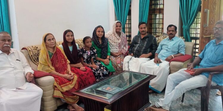 ഉന്നത വിജയം കൈവരിച്ച  വിദ്യാർത്ഥിയെ അനുമോദിച്ചു