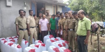 തേങ്കുറുശ്ശിയില്‍ വന്‍ സ്പിരിറ്റ് വേട്ട , ആയിരം ലിറ്ററിലധികം സ്പിരിറ്റ് പിടിച്ചെടുത്തു