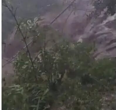 പാലക്കയത്ത്   ഉരുള്‍പൊട്ടല്‍; ആശങ്ക വേണ്ട, ആളപായമില്ല, മഴയ്ക്ക് ശമനം: ജില്ല കളക്ടർ