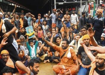 പാലക്കാട് സ്വദേശിയായ അയ്യപ്പഭക്തൻ കുഴഞ്ഞു വീണു മരിച്ചു,