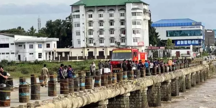 പട്ടാമ്പി പാലത്തില്‍ ഗതാഗതം നിരോധിച്ചു