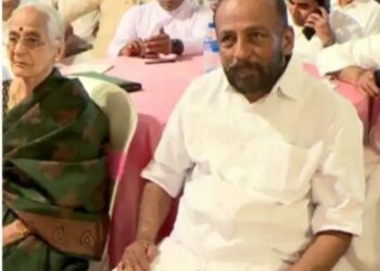 മുൻ എംഎല്‍എ എ.വി.ഗോപിനാഥ് ബിജെപി വേദിയില്‍