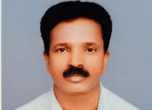 മികച്ച അധ്യാപകനുള്ള സംസ്ഥാന സർക്കാരിന്‍റെ അവാർഡ്  മോയൻസ്  സ്കൂളിലെ കെ.ശശീധരന്