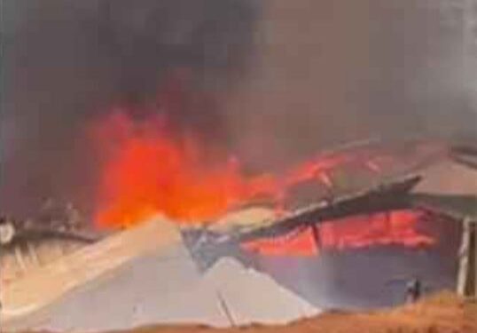 തിരുവേഗപ്ര സോഫ കമ്ബനിയില്‍ തീപിടിത്തം