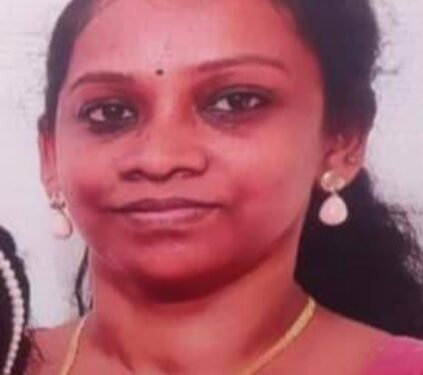 സ്കൂട്ടറിന് പിന്നില്‍ കാറിടിച്ച്‌ അപകടം, ഒരാൾ മരിച്ചു