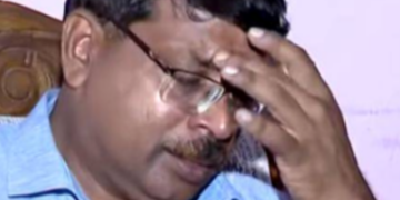പാലക്കാട് സിപിഐഎമ്മില്‍ പൊട്ടിത്തെറി. ഏരിയ കമ്മറ്റി അംഗം അബ്ദുള്‍ ഷുക്കൂർ പാർട്ടി വിട്ടു.