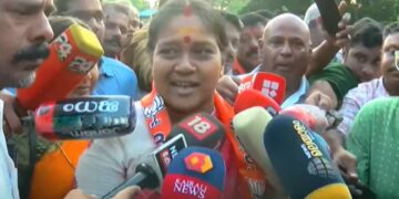 ശോഭ സുരേന്ദ്രന്‍  ബിജെപി കണ്‍വന്‍ഷനിലെത്തി