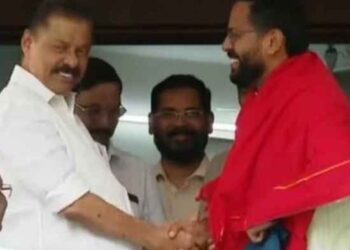 പി സരിനെ സിപിഎമ്മിലെടുത്തു, സ്വീകരിച്ച്‌ സംസ്ഥാനസെക്രട്ടറി