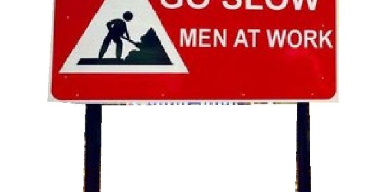 മേപ്പറമ്പ് – കാവില്‍പ്പാട് റോഡിൽ നാളെ മുതൽ വാഹന നിയന്ത്രണം