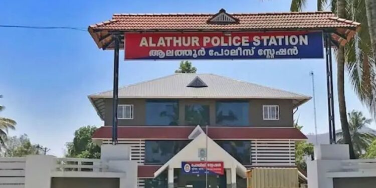 രാജ്യത്തെ ഏറ്റവും മികച്ച പോലീസ് സ്റ്റേഷനുകളില്‍ അഞ്ചാമത്തെ  ആലത്തൂര്‍