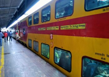 സംസ്ഥാനത്തെ ആദ്യ ഡബിൾ ഡക്കർ ട്രെയിൻ സർവീസ് പാലക്കാട്ടേക്ക്