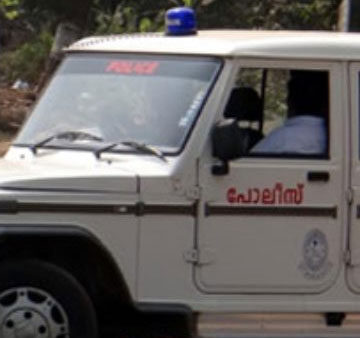 പാലക്കാട് യൂത്ത് കോണ്‍ഗ്രസ്  കലട്രേറ്റ് മാർച്ചില്‍ സംഘർഷം.