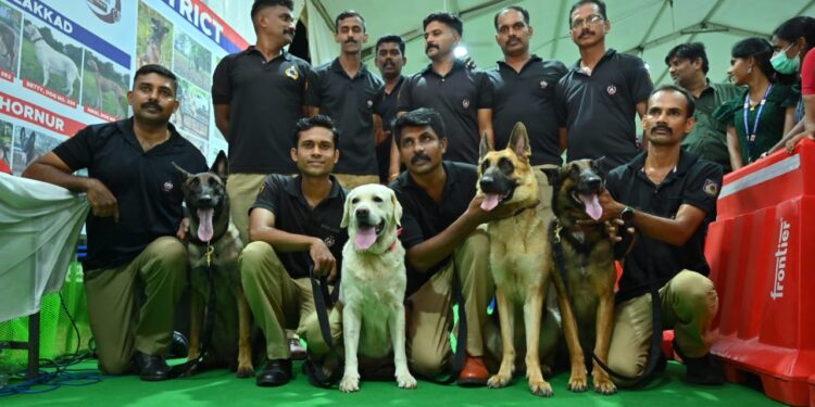 എന്റെ കേരളം പ്രദര്‍ശന മേളയില്‍ കയ്യടി നേടി പൊലീസ് ഡോഗ് ഷോ