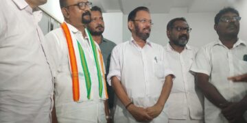 ബി ജെ പി യിൽ നിന്ന് രാജിവെച്ച്   കോൺഗ്രസിൽ ചേർന്നു.