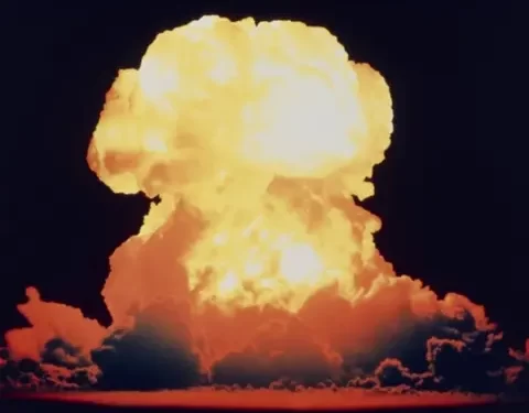 മേലാമുറി മൂത്താൻതറയിൽ സ്കൂൾ പരിസരത്ത് സ്ഫോടനം