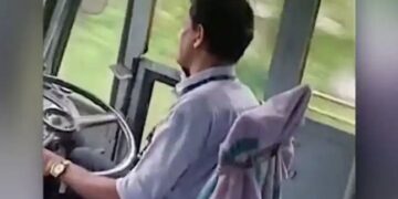 കെഎസ്‌ആര്‍ടിസി ബസ് ഓടിക്കുമ്ബോള്‍ ഫോണില്‍ സംസാരിച്ചു, ഡ്രൈവര്‍ക്കെതിരെ പരാതി