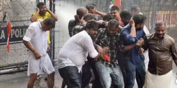 ബിജെപി ഓഫീസിലേക്ക് കോൺഗ്രസ് നടത്തിയ മാർച്ച് അക്രമാസക്തം: കൗൺസിലർ ബഷീറിന്  തലപൊട്ടി ചോരയൊഴുകി