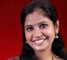 കഞ്ചിക്കോട് അ‍ജ്ഞാത വാഹനം ഇടിച്ചു; അധ്യാപികയ്ക്ക് ദാരുണാന്ത്യം, കൈ വേർപെട്ടു