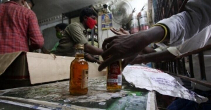 കൊല്ലങ്കോട് ബീവറേജ് ഔട്ട്ലെറ്റില്‍ മോഷണം