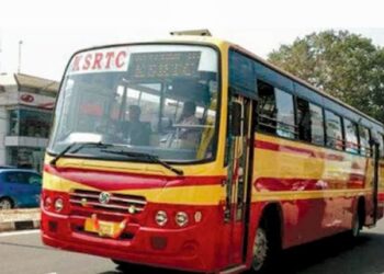 ബസിൽ വിദ്യാർത്ഥിനിക്ക് നേരെ അതിക്രമം; കണ്ടക്ട‍ർ  പിടിയിൽ