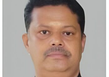 ശബരിമല സന്നിധാനത്ത് ഒറ്റപ്പാലം സ്വദേശി കുഴഞ്ഞുവീണു മരിച്ചു.