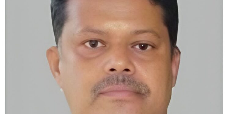 ശബരിമല സന്നിധാനത്ത് ഒറ്റപ്പാലം സ്വദേശി കുഴഞ്ഞുവീണു മരിച്ചു.