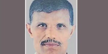 കൊപ്പം ജങ്ഷന് സമീപം  ലോറി ബൈക്കിലിടിച്ച് റിട്ട. അധ്യാപകൻ മരിച്ചു