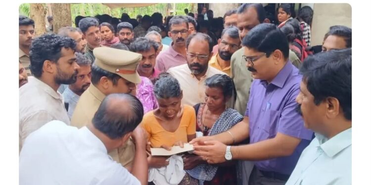 വനംവാച്ചര്‍ ഷൈജുവിന്റെ മരണം: അടിയന്തര ധനസഹായം കൈമാറി