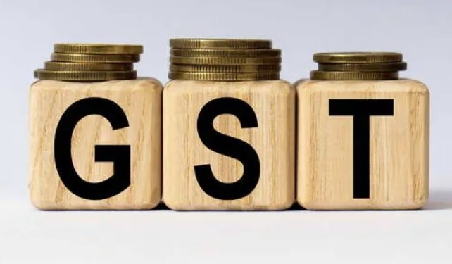 കൈക്കൂലി:  ജിഎസ്ടി ഉദ്യോഗസ്ഥരെ സ്ഥലം മാറ്റി