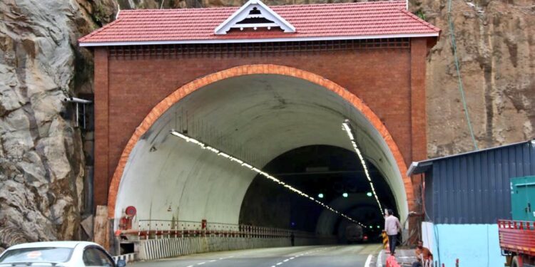 അറ്റകുറ്റപ്പണി; കുതിരാന്‍ തുരങ്കത്തില്‍ ഗതാഗത ക്രമീകരണം