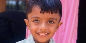 പിതാവിനൊപ്പം യാത്ര ചെയ്യുന്നതിനിടെ പെട്ടി ഓട്ടോയില്‍ നിന്ന് തെറിച്ചുവീണ് ആറ് വയസുകാരൻ മരിച്ചു