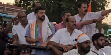 രമേശ്‌ പിഷാരടിക്ക് കല്ലേറ്