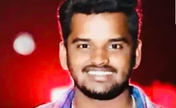 നിർത്തിയിട്ട് കാറിന് പിന്നില് ലോറി ഇടിച്ച് അപകടം; യുവാവിന് ദാരുണാന്ത്യം