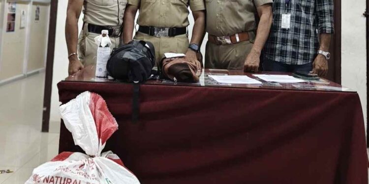 ഓപ്പറേഷൻ തണ്ടർ: വിദേശ മദ്യം പിടികൂടി