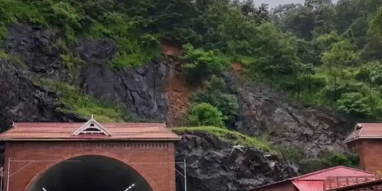 കുതിരാന്‍ തുരങ്കത്തില്‍ താല്‍ക്കാലിക ഗതാഗത നിയന്ത്രണം
